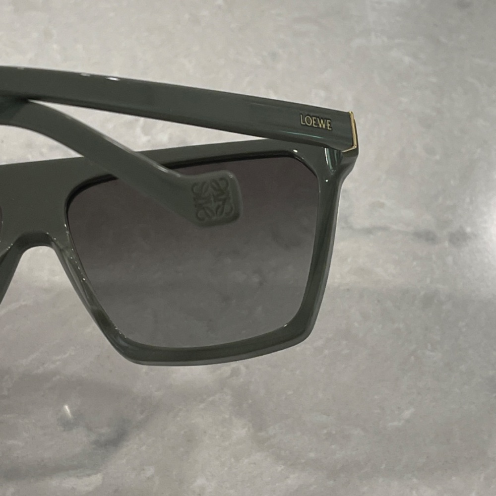 Loewe sunglasses - Picture 4 of 8